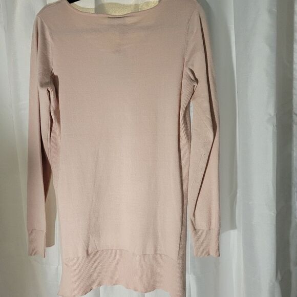* Quinn pale pink pullover long sleeve sweater - Picture 2 of 7